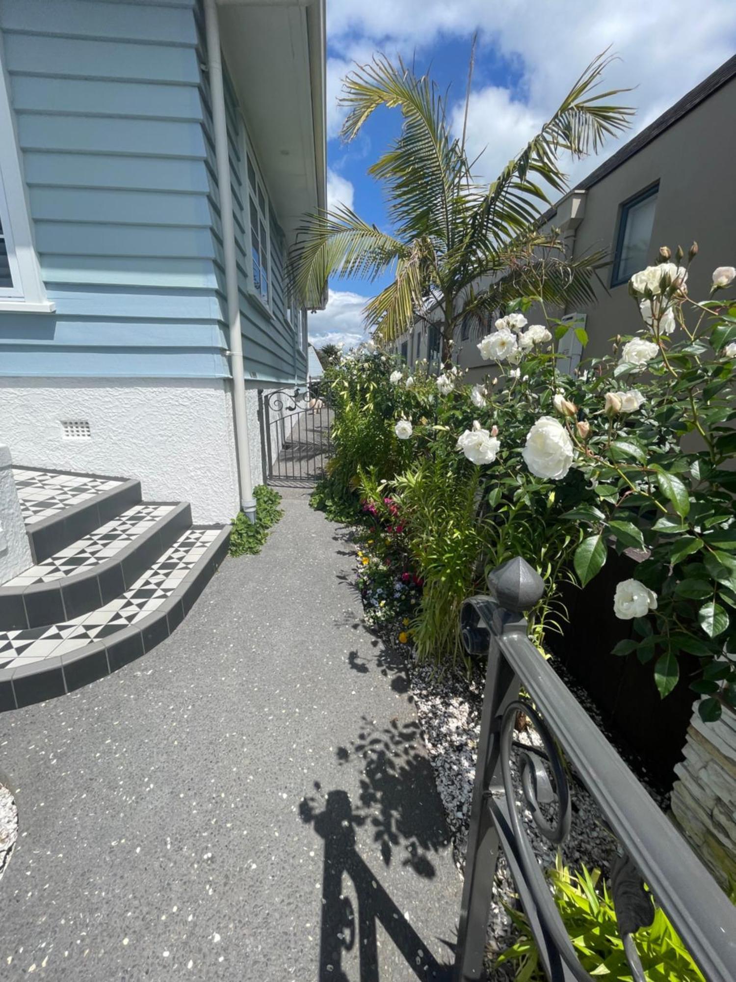 Downtown Mount Cottage Mount Maunganui Exterior foto